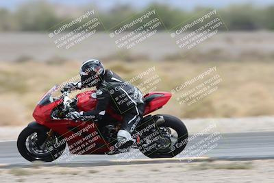 media/May-05-2025-Moto Forza (Mon) [[3c1838c5e5]]/2-B Group/Session 3 (Panning Test Turn 14 Inside)/